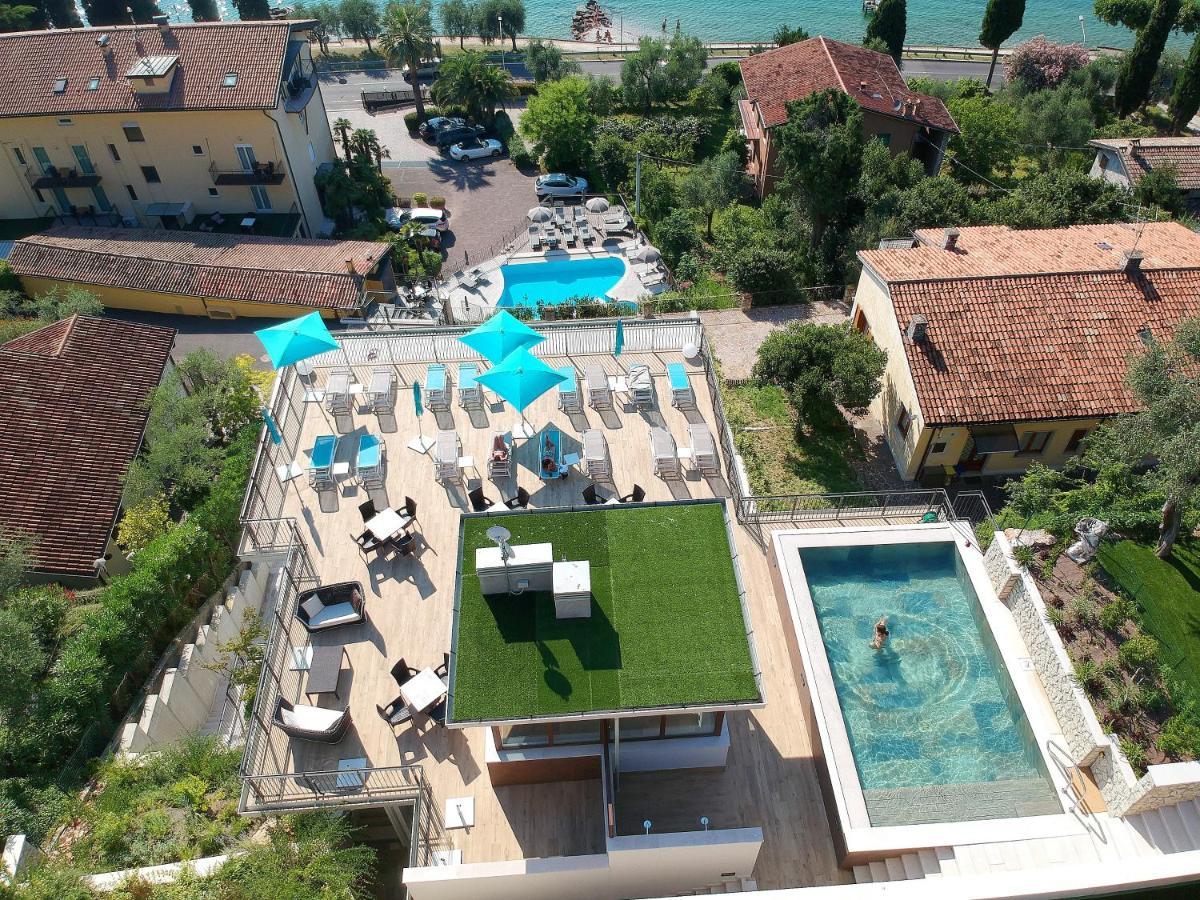 Hotel Galvani Торри-дель-Бенако Экстерьер фото