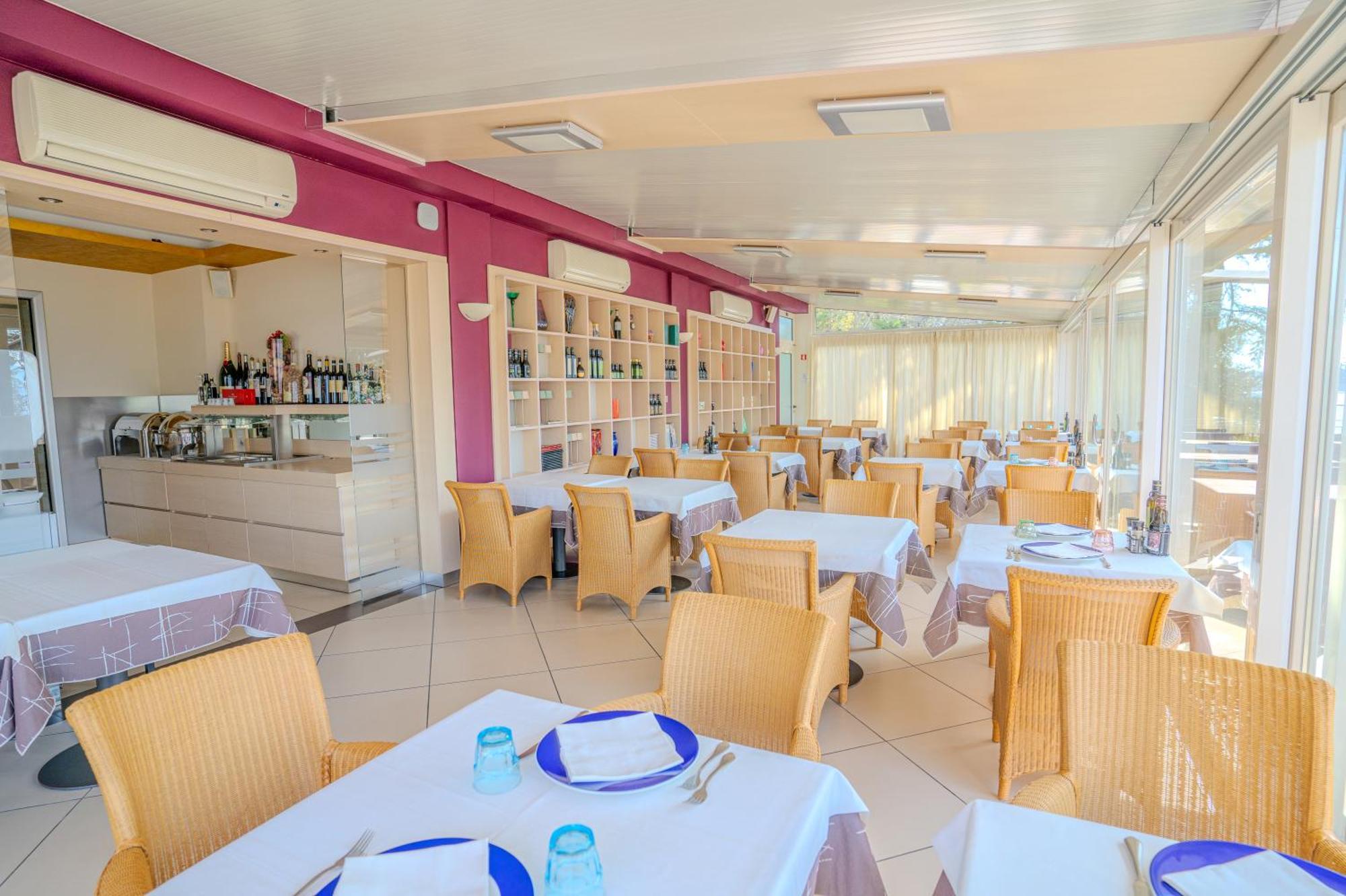 Hotel Galvani Торри-дель-Бенако Экстерьер фото